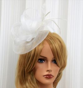European And American Jockey Club Headdress Billycock Feather Top Hat Mesh Hat Bridal Headdress Flower Ball Party Hair Accessories (Color: White)
